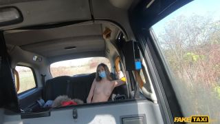 7136 Isabella De Laa - Respect Your Taxi Driver-3