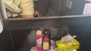 Lj For Sex P Toilettet I Klubben 720p-1