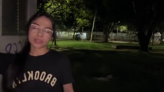 Homemade Mamada Arriesgada En Pblico-Fetiche Con Mi Vecina-2