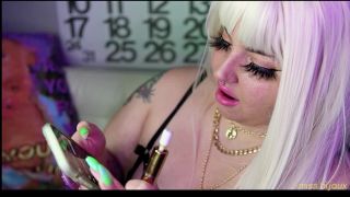 free adult clip 29 Mistress Bijoux – Smoking, Texting And Selfie Ignore, combat fetish on bbw -1