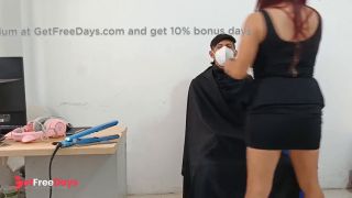Hairdresser likes to fuck clients-1