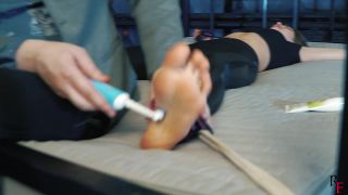 xxx video 37 Tickling porn - Spy Kristy vs Ten guards and ticklish defeat(Fetish porn) - cut - fetish porn find a femdom-8