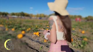 LilyMaeExhib Pumpkin Patch Halloween 2021 Onlyfans (Amateur porn)-0