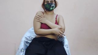 DESI BRITISH BHABI - Pakistani Mature Horny Woman Playing with Tight Pussy-Load Moaning-2