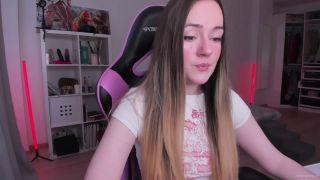 Vampire Seduction: Sultry Nocturnal Passion Thrills Await-5