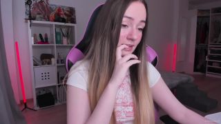 Vampire Seduction: Sultry Nocturnal Passion Thrills Await-6