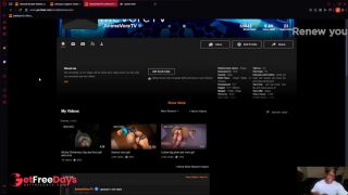 Bunny use her big phat ass to fuck girl-6
