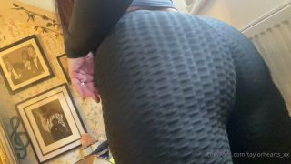 [K2S.CLUB] Goddess Taylor Hearts - Joi To My Leggings With Countdown - FullHD 1080P-3