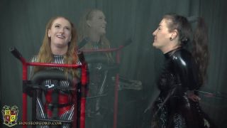 House of Gord18 01 12 Frankie Darlin & Lola - A New Doll Arrives (Interview)-3